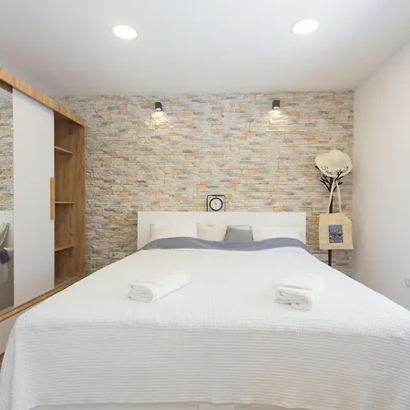 Apartman Nomadic *
