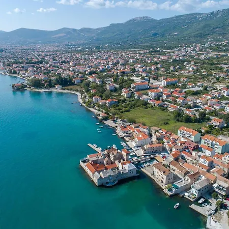 Apartment Nomadic Kastela