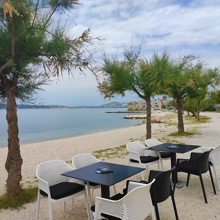 Nomadic Kastela